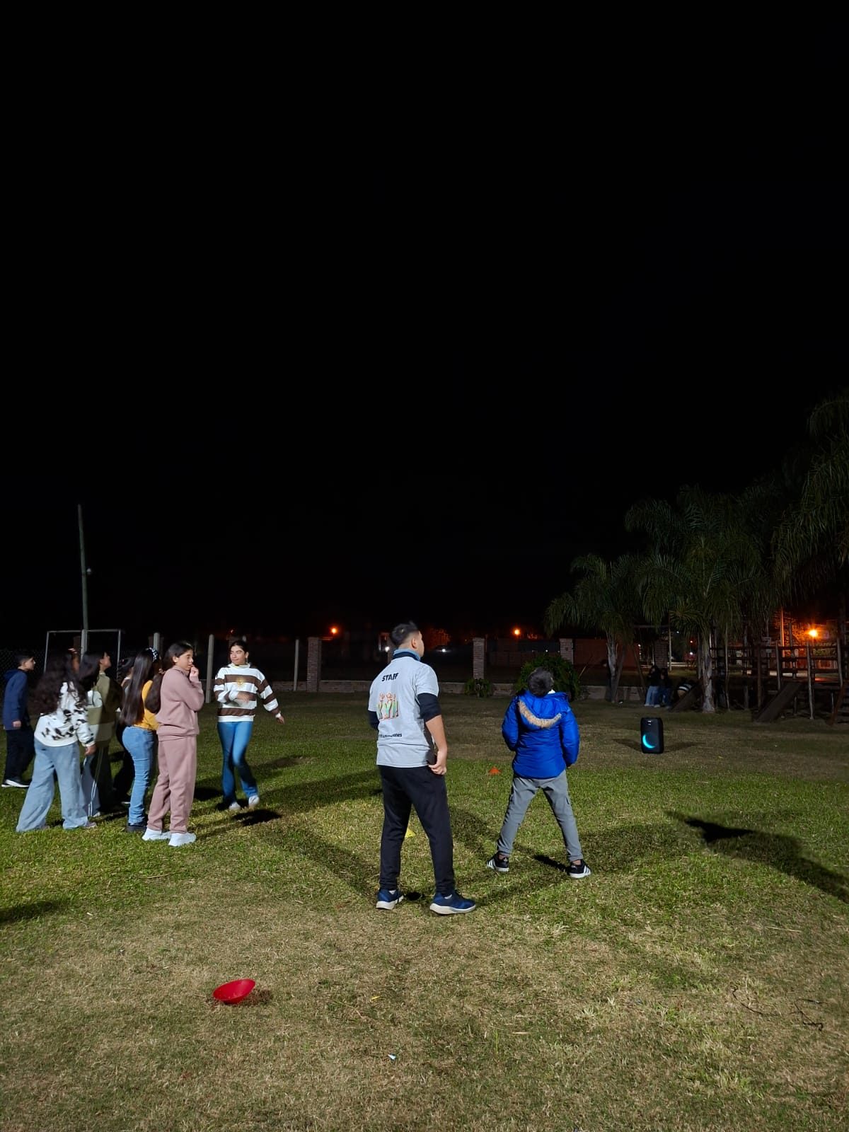 Animación infantil de noche al aire libre
