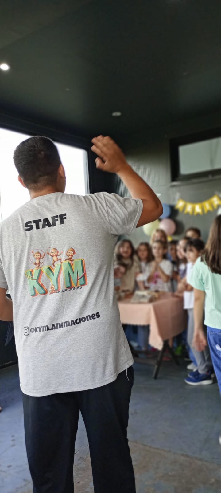 Staff de KYM ANIMACIONES en un cumpleaños
